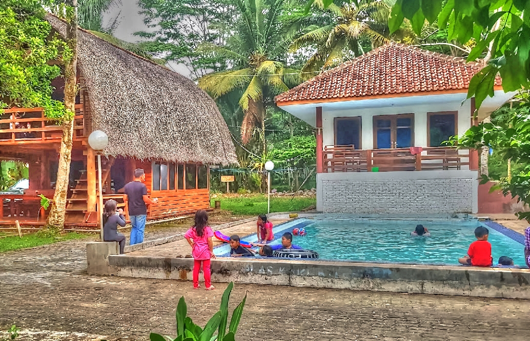 Outdoor Terrace Area